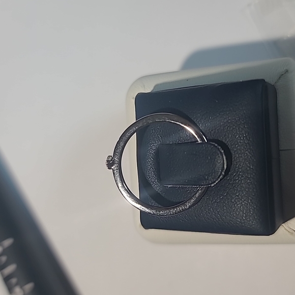 14KT gold and diamond ring - Picture 4 of 6